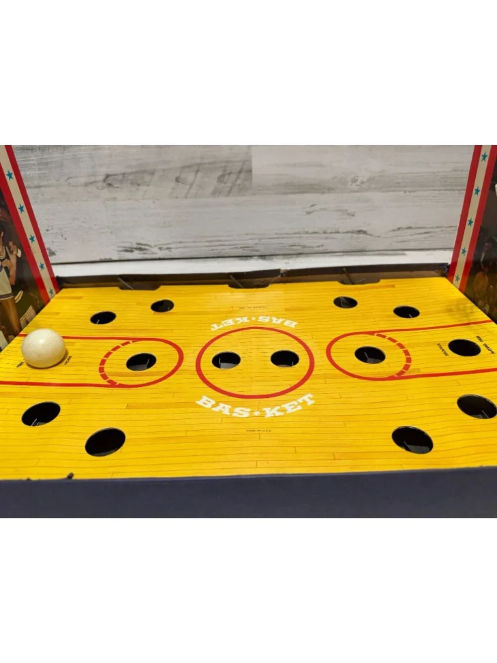 Bas-Ket Vintage 1973 Cadaco No. 165 Miniature Basketball Game Works